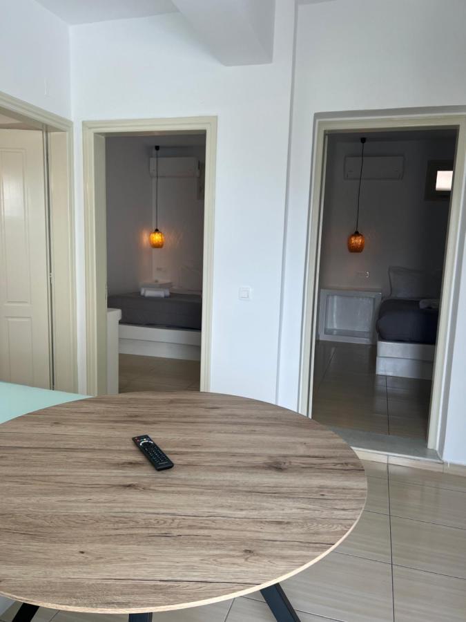 Blackrock Suites Karterados  Buitenkant foto