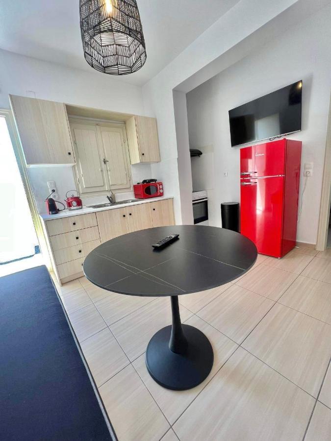 Blackrock Suites Karterados  Buitenkant foto